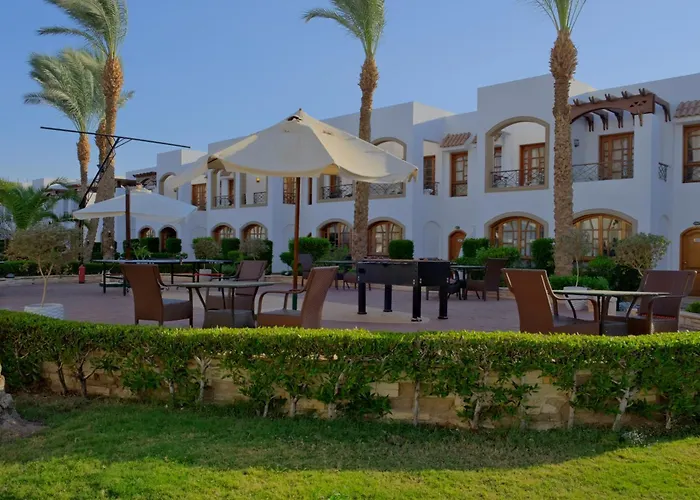 Coral Hills 3*